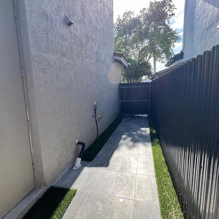 霍姆斯戴德Chic Private Retreat公寓 外观 照片